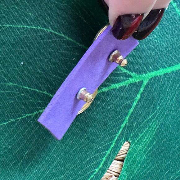 BOGO FREE ENAMELED STUD POST VTG EARRINGS - Picture 3 of 5